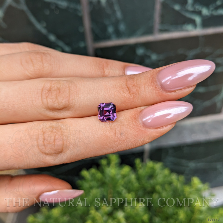 3.03 Ct. Purplish Pink Sapphire from Ceylon (Sri Lanka)