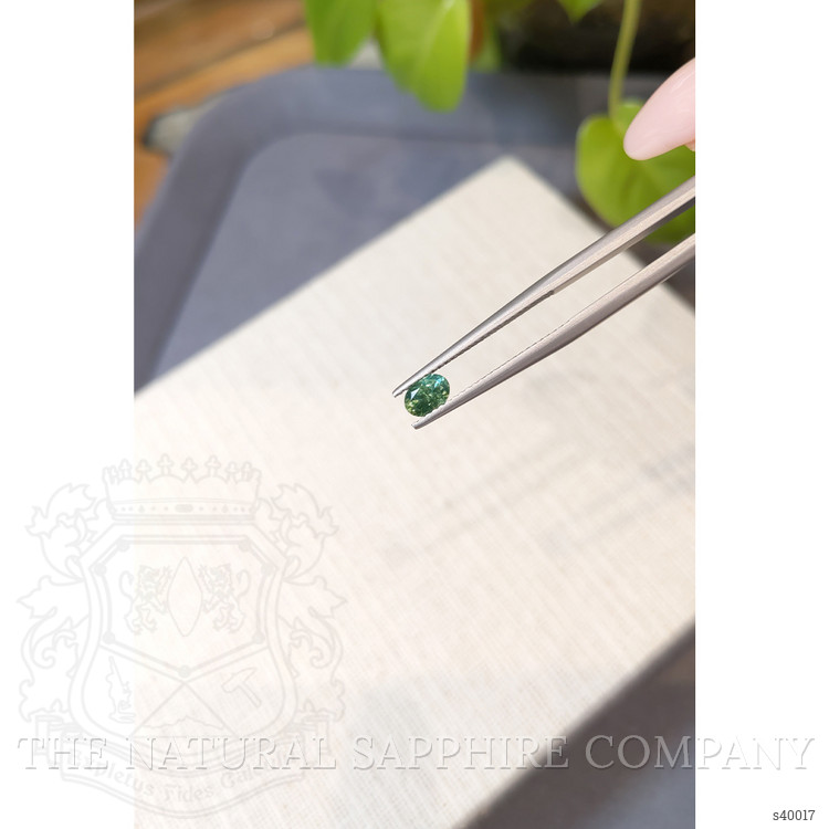 0.46 Ct. Yellowish Green Sapphire from Montana