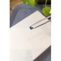 0.48 Ct. Bluish Grey Sapphire from Montana Life Style