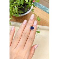 2.77 Ct. Blue Sapphire from Thailand Life Style