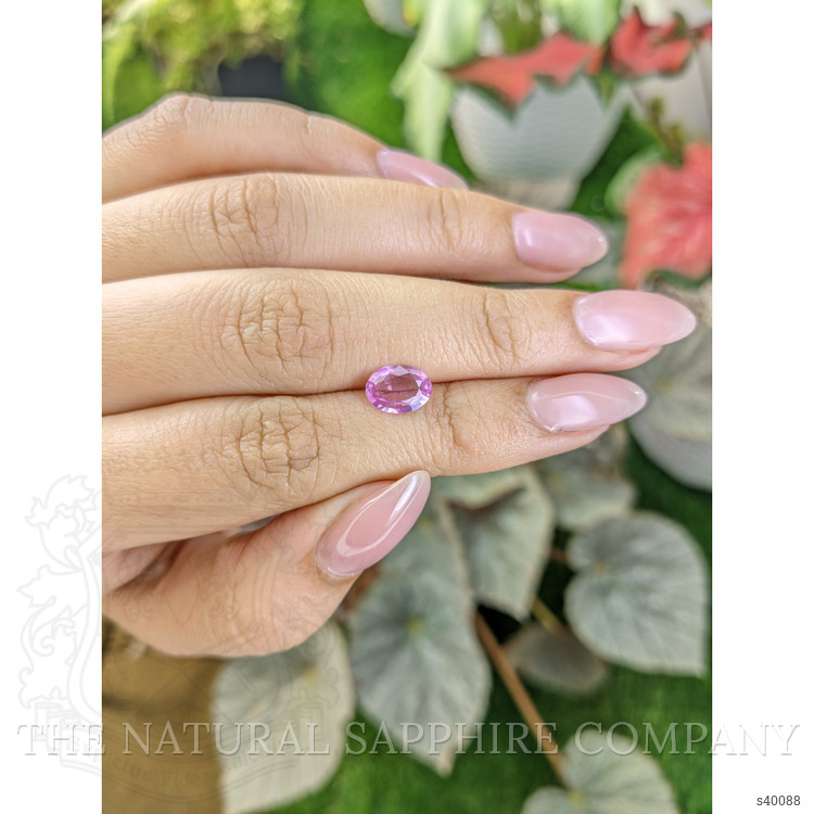 1.24 Ct. Pink Sapphire from Ceylon (Sri Lanka)