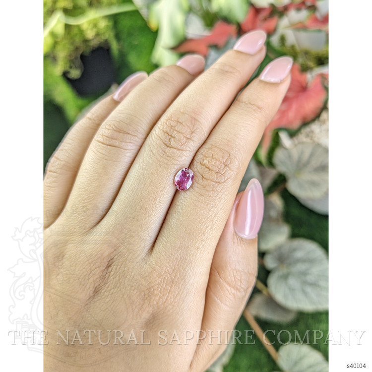 1.05 Ct. Pink Sapphire from Ceylon (Sri Lanka)