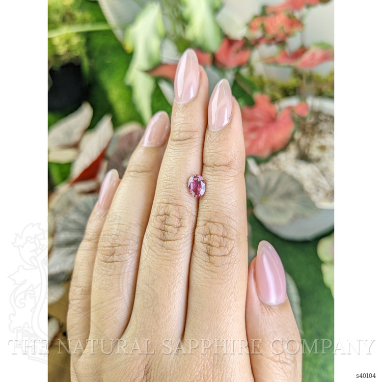 1.05 Ct. Pink Sapphire from Ceylon (Sri Lanka)