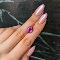 7.02 Ct. Pink Sapphire from Ceylon (Sri Lanka) Life Style