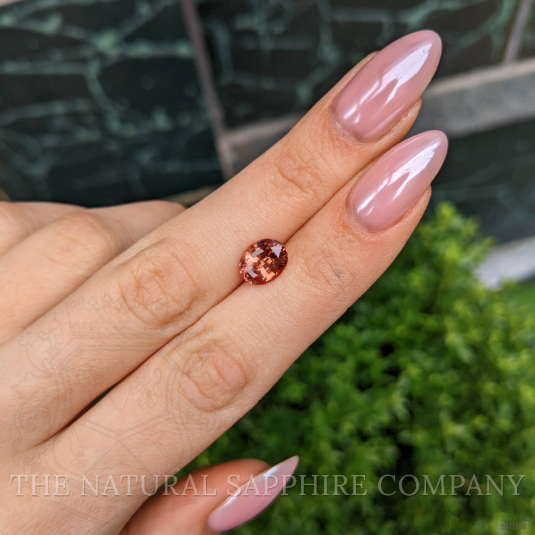 2.60 Ct. Padparadscha Sapphire from Ceylon (Sri Lanka)