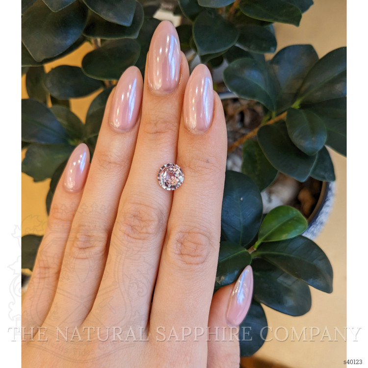 2.68 Ct. Pink Sapphire from Ceylon (Sri Lanka)