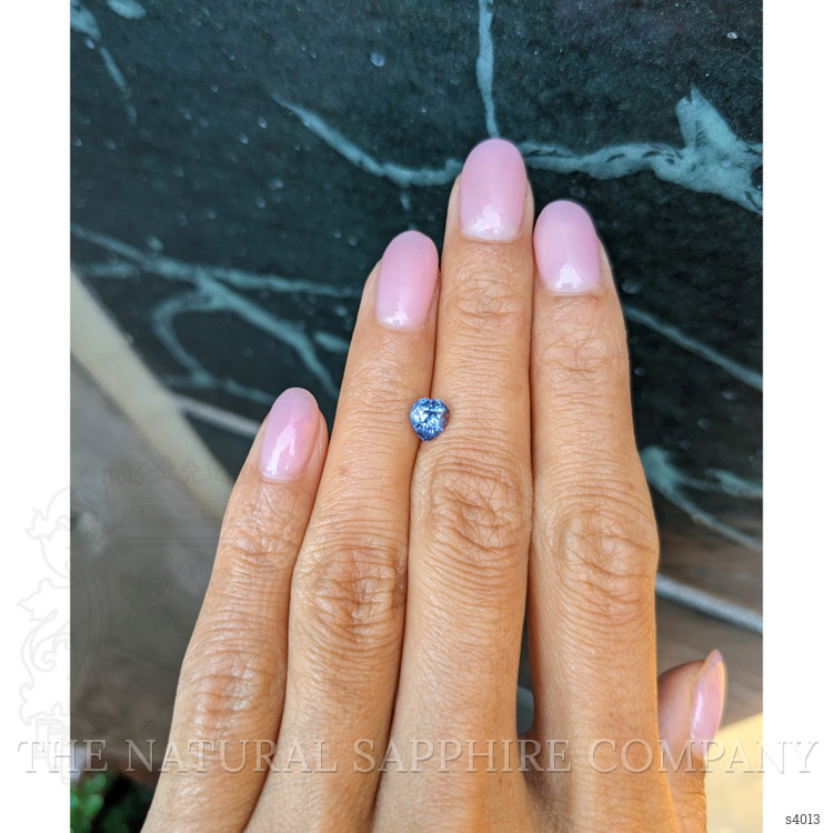 1.01 Ct. Blue Sapphire from Ceylon (Sri Lanka)