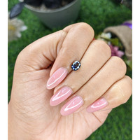 1.32 Ct. Bi Color / Parti Sapphire from Ceylon (Sri Lanka) Life Style