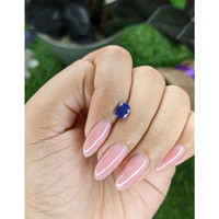 1.07 Ct. Purplish Blue Sapphire from Tanzania Life Style