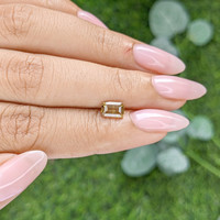 1.09 Ct. Yellowish Brown Sapphire from Ceylon (Sri Lanka) Life Style