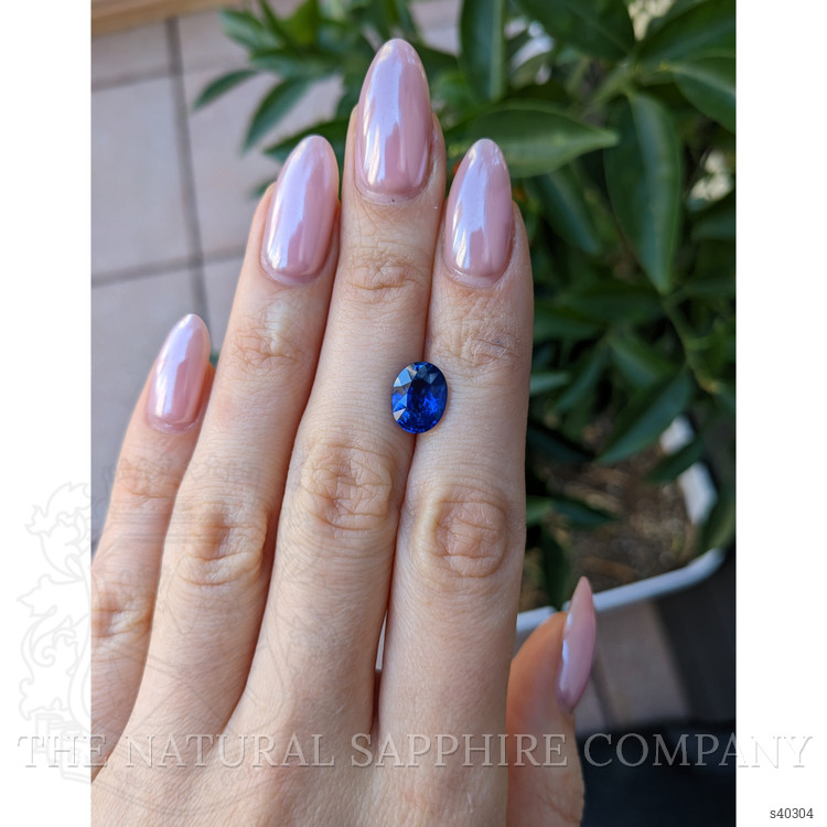 4.00 Ct. Blue Sapphire from Ceylon (Sri Lanka)