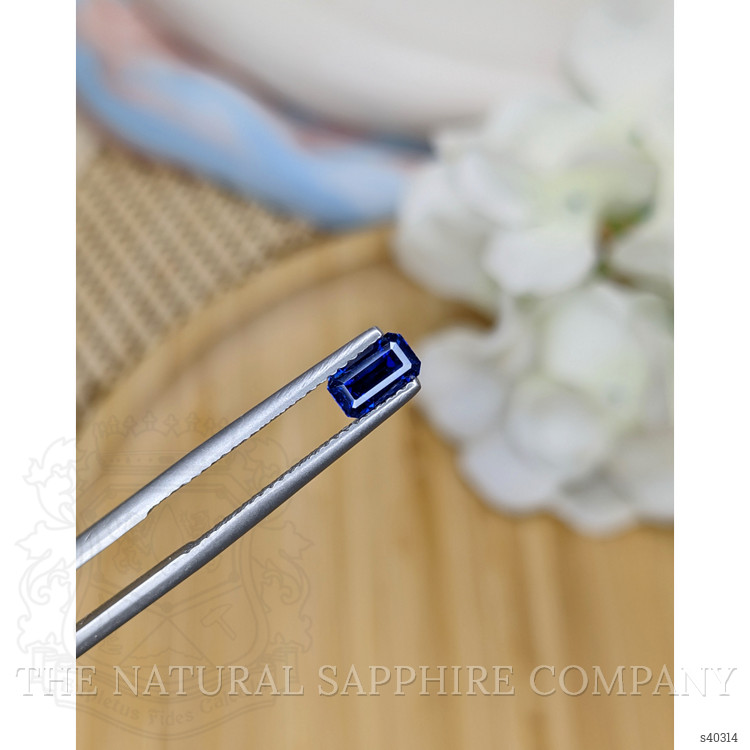 0.94 Ct. Blue Sapphire from Ceylon (Sri Lanka)