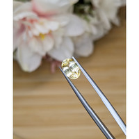 2.12 Ct. Yellow Sapphire from Ceylon (Sri Lanka) Life Style