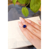 2.21 Ct. Blue Sapphire from Ceylon (Sri Lanka) Life Style