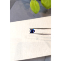 2.04 Ct. Blue Sapphire from Ceylon (Sri Lanka) Life Style