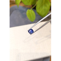 2.40 Ct. Blue Sapphire from Ceylon (Sri Lanka) Life Style