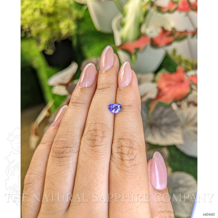 1.01 Ct. Purple Sapphire from Ceylon (Sri Lanka)