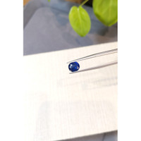 1.59 Ct. Blue Sapphire from Ceylon (Sri Lanka) Life Style