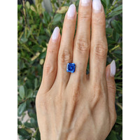 4.07 Ct. Blue Sapphire from Ceylon (Sri Lanka) Life Style
