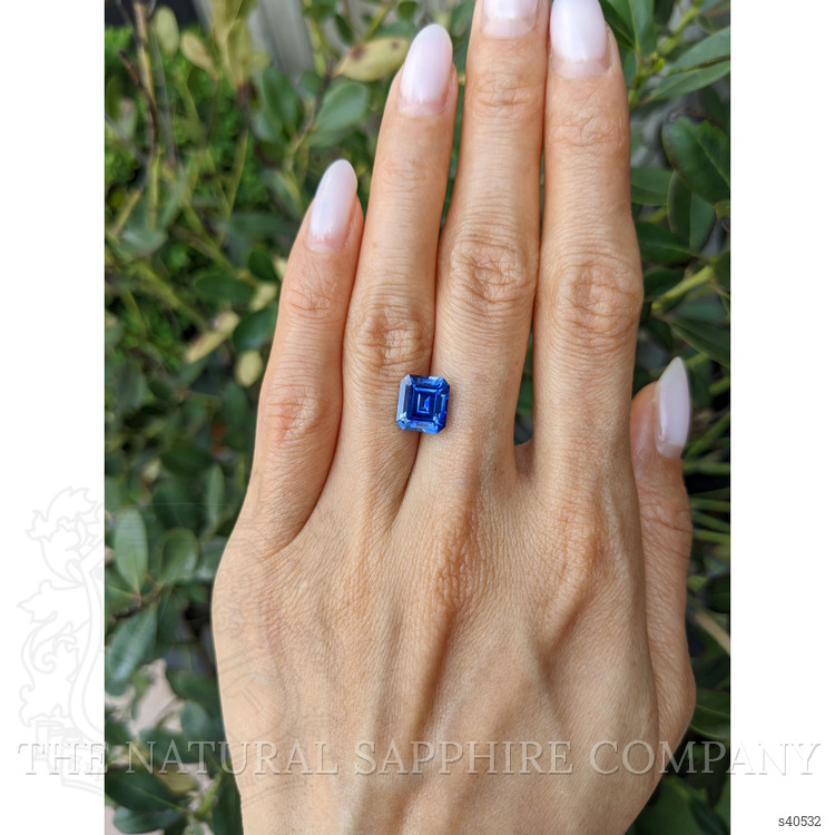 4.07 Ct. Blue Sapphire from Ceylon (Sri Lanka)