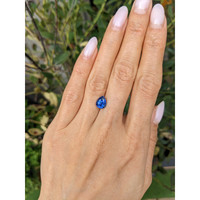 2.16 Ct. Blue Sapphire from Ceylon (Sri Lanka) Life Style