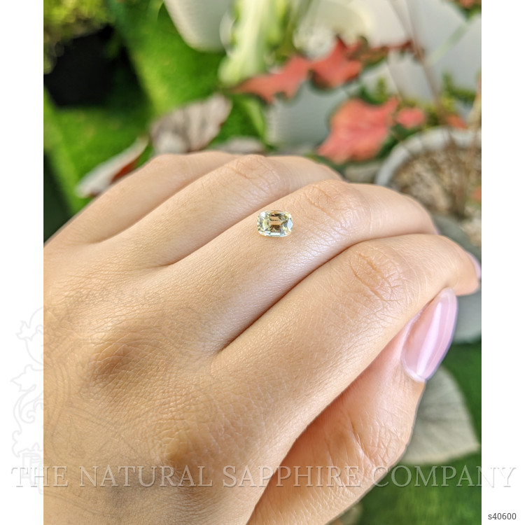 0.98 Ct. Yellow Sapphire from Ceylon (Sri Lanka)