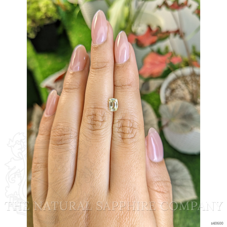 0.98 Ct. Yellow Sapphire from Ceylon (Sri Lanka)