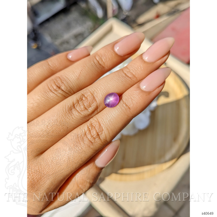 3.02 Ct. Pinkish Purple Star Sapphire from Ceylon (Sri Lanka)