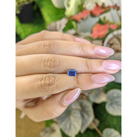 1.05 Ct. Blue Sapphire from Ceylon (Sri Lanka) Life Style