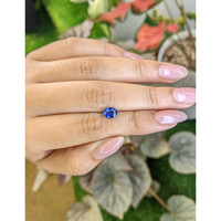 1.05 Ct. Blue Sapphire from Ceylon (Sri Lanka) Life Style