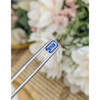 1.00 Ct. Blue Sapphire from Ceylon (Sri Lanka) Life Style