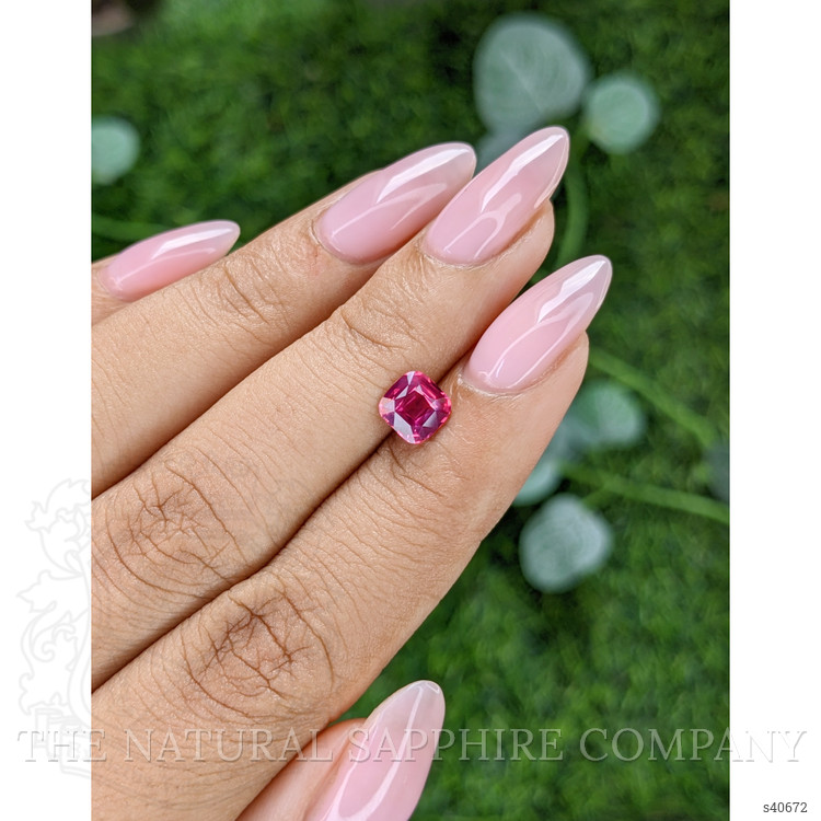 1.09 Ct. Purplish Pink Sapphire from Ceylon (Sri Lanka)