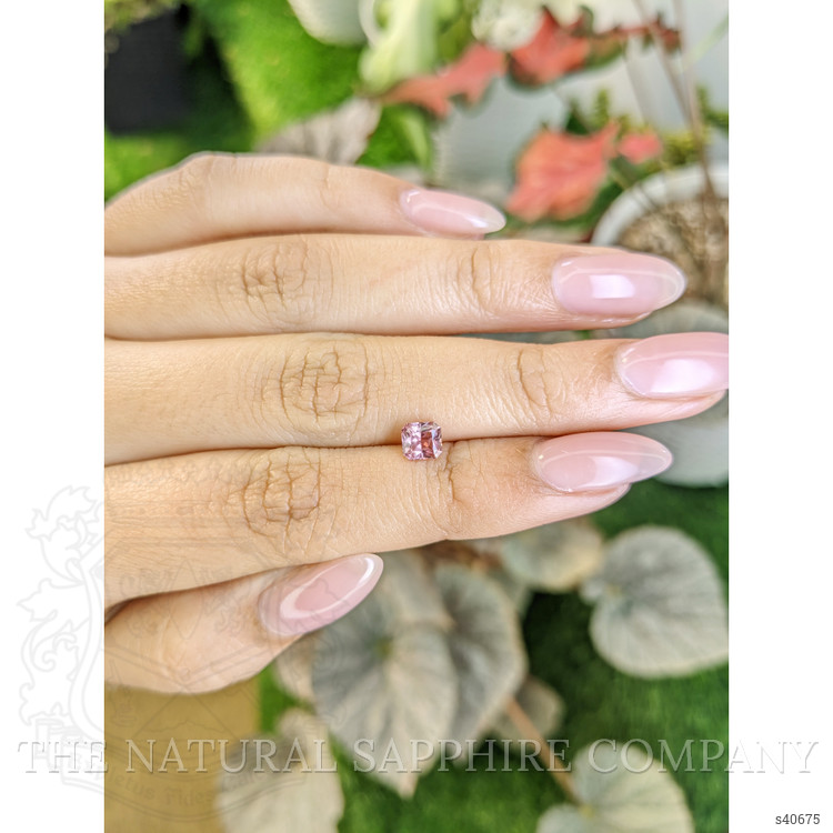0.73 Ct. Pink Sapphire from Ceylon (Sri Lanka)