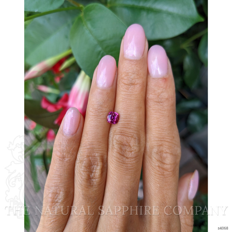 1.02 Ct. Purplish Pink Sapphire from Ceylon (Sri Lanka)