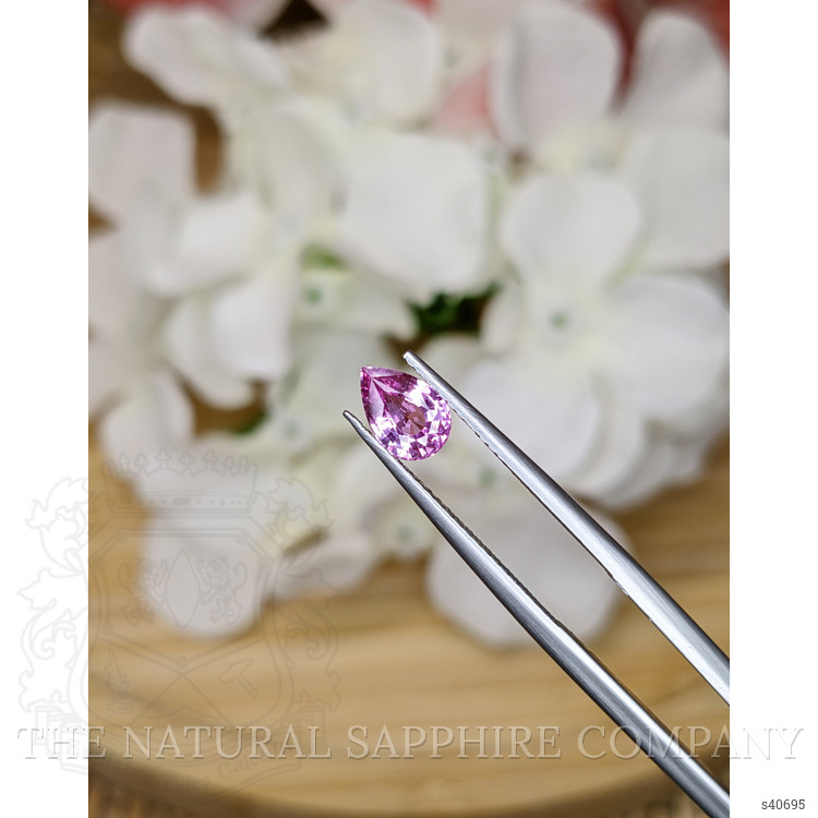 0.95 Ct. Pink Sapphire from Ceylon (Sri Lanka)