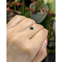 1.09 Ct. Bluish Green Sapphire from Ceylon (Sri Lanka) Life Style