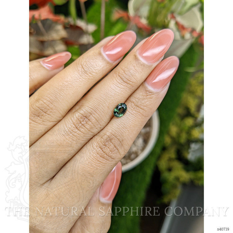 1.25 Ct. Green Sapphire from Ceylon (Sri Lanka)