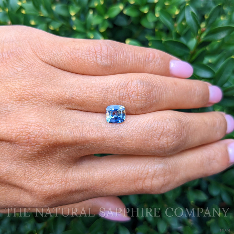 1.56 Ct. Bi Color Sapphire from Ceylon (Sri Lanka)