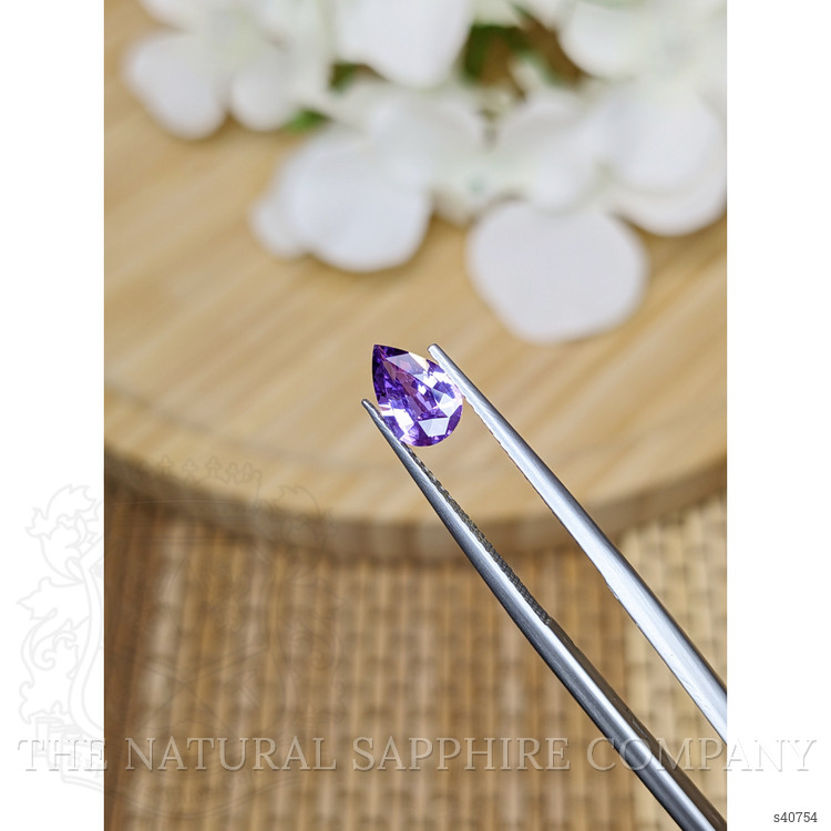 0.94 Ct. Pinkish Purple Sapphire from Ceylon (Sri Lanka)