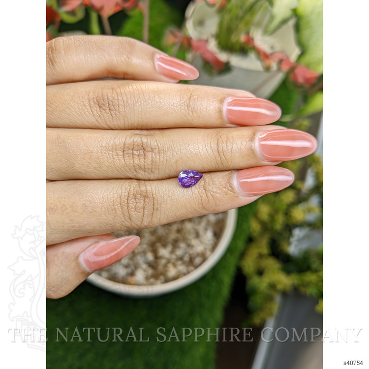 0.94 Ct. Pinkish Purple Sapphire from Ceylon (Sri Lanka)