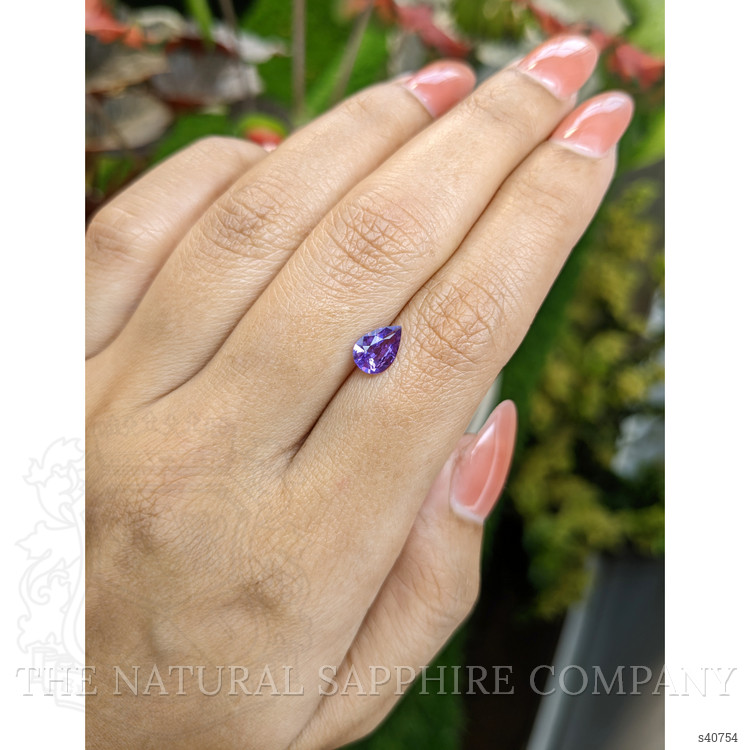 0.94 Ct. Pinkish Purple Sapphire from Ceylon (Sri Lanka)