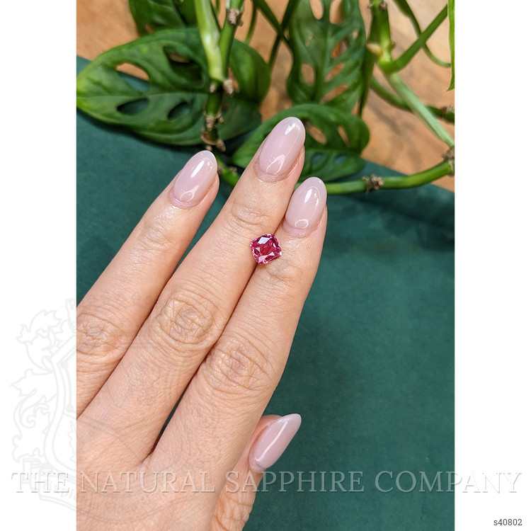 1.55 Ct. Pink Sapphire from Ceylon (Sri Lanka)