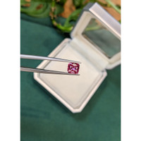 1.55 Ct. Pink Sapphire from Ceylon (Sri Lanka) Life Style