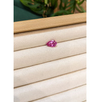 2.51 Ct. Pink Sapphire from Ceylon (Sri Lanka) Life Style