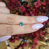 1.02 Ct. Bluish Green Sapphire from Montana Life Style