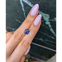 3.08 Ct. Blue Sapphire from Ceylon (Sri Lanka) Life Style