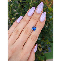 3.08 Ct. Blue Sapphire from Ceylon (Sri Lanka) Life Style