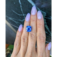 8.36 Ct. Blue Sapphire from Ceylon (Sri Lanka) Life Style