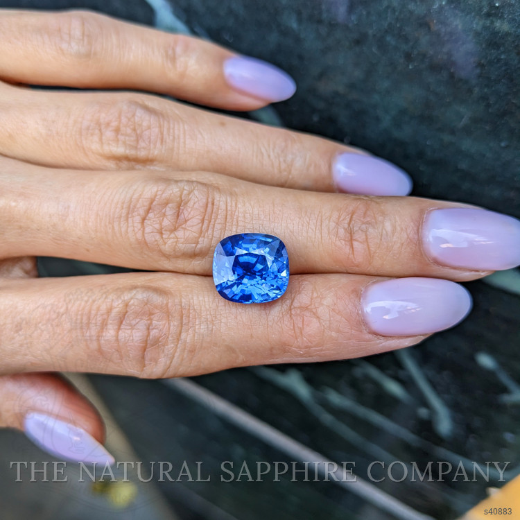 8.36 Ct. Blue Sapphire from Ceylon (Sri Lanka)