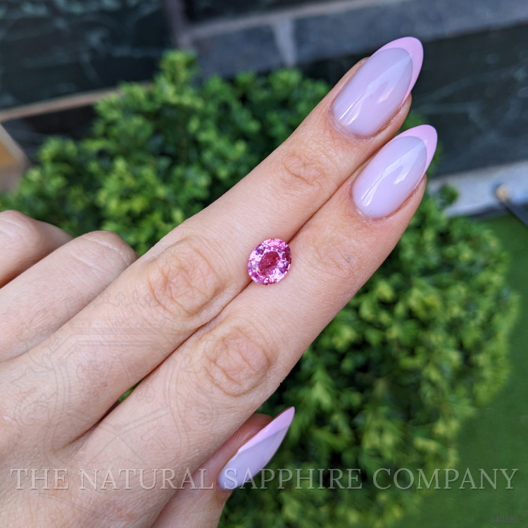2.76 Ct. Pink Sapphire from Ceylon (Sri Lanka)